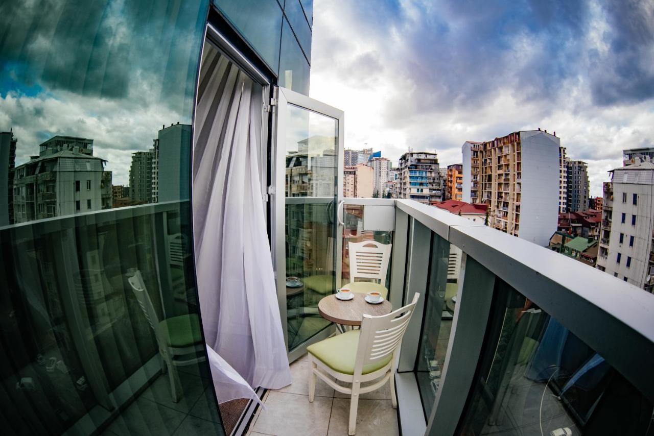 Hotel Green Glass Batumi Eksteriør bilde
