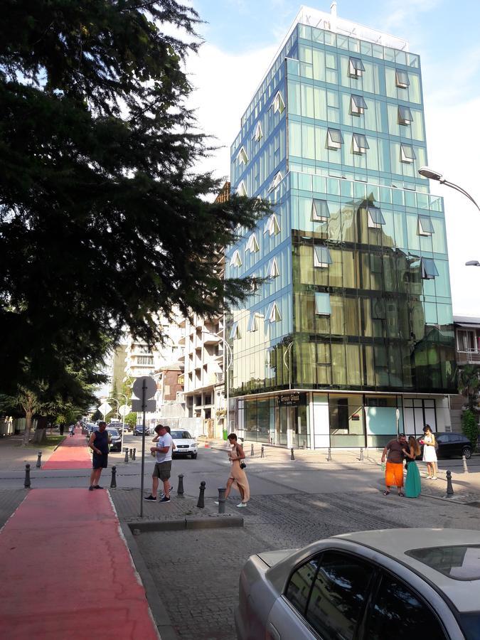 Hotel Green Glass Batumi Eksteriør bilde